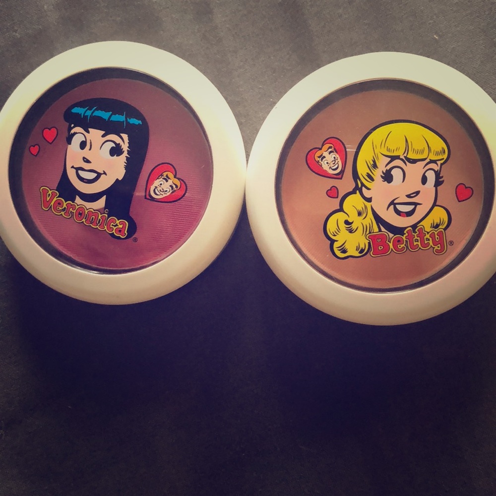 Limited edition Mac x Archie's girls